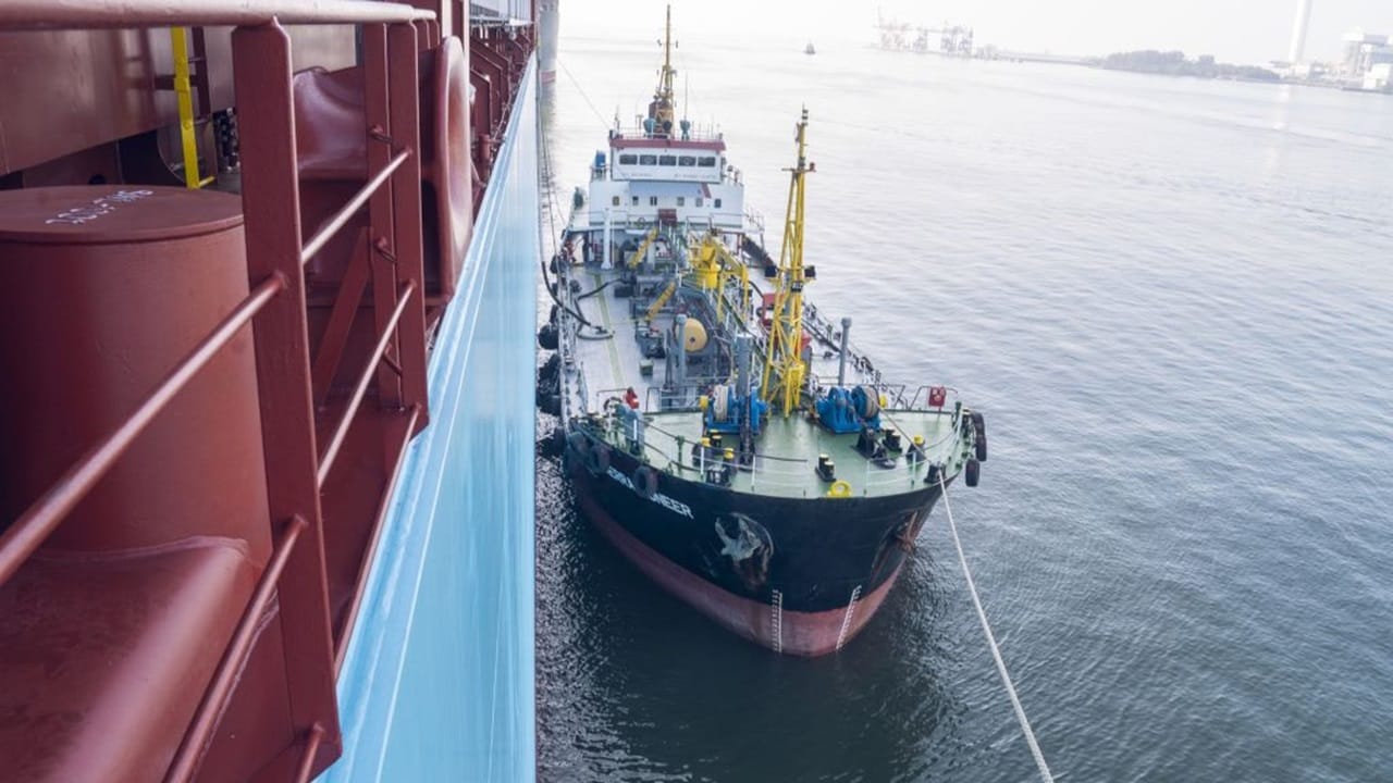 Ane Maersk bunkering