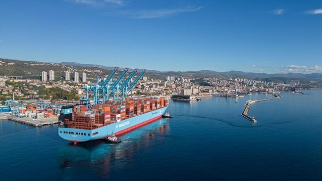 Alva Mærsk arriving at Rijeka Gateway terminal in Croatia.